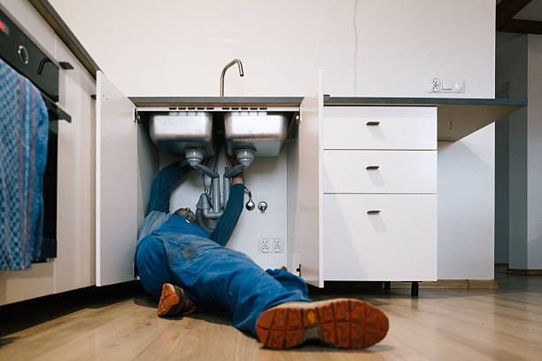 Professional Emergency Plumber technician working in Leicester, NC